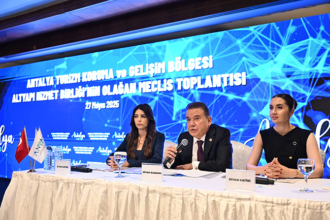 buyuksehir-belediye-baskani-ve-antab-baskani-muhittin-bocek-002.jpg